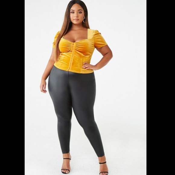 Plus size mustard velvet top sold out - Picture 2 of 3